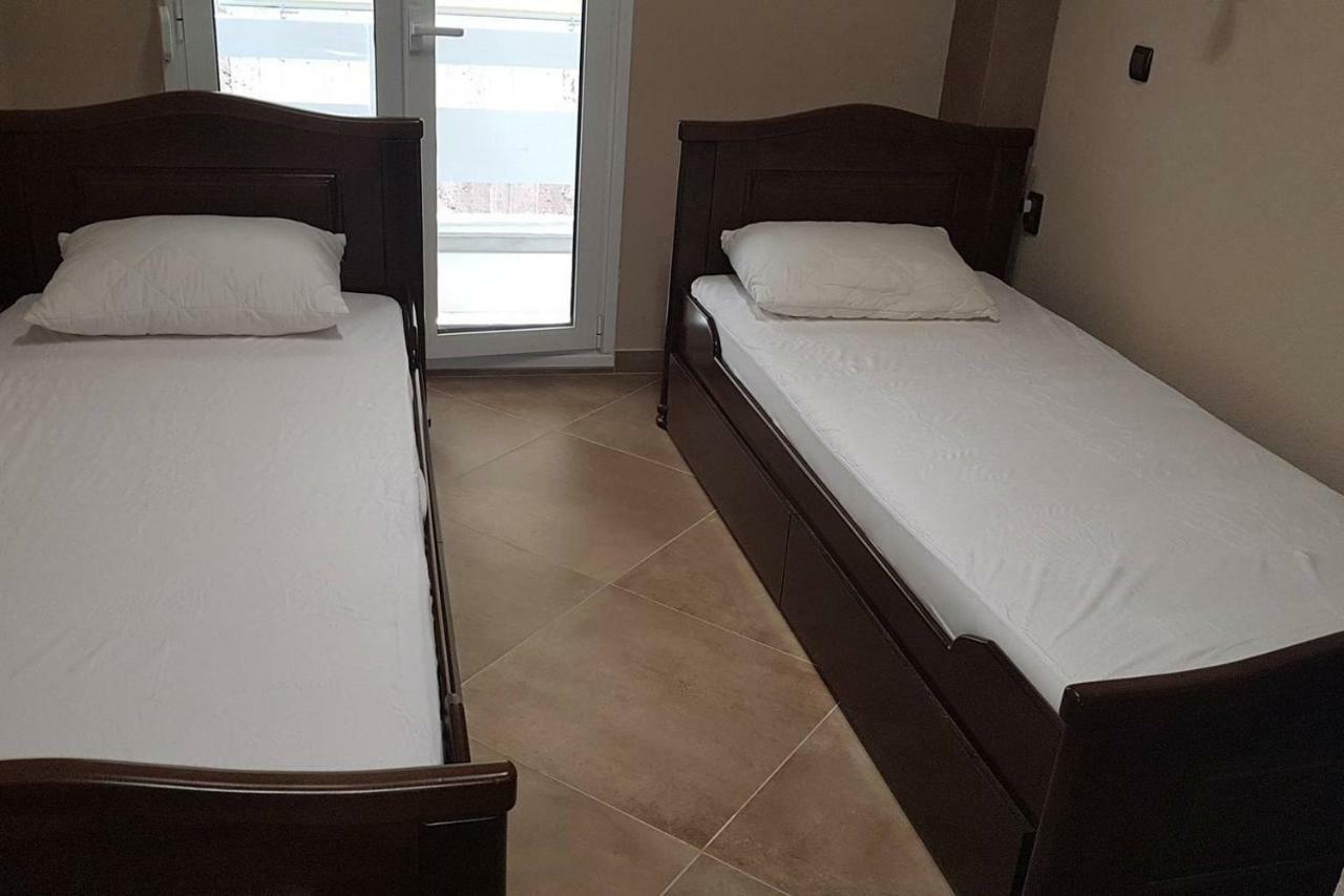 Luxury Apartment On The First Line ! Nea Kallikrateia Екстер'єр фото